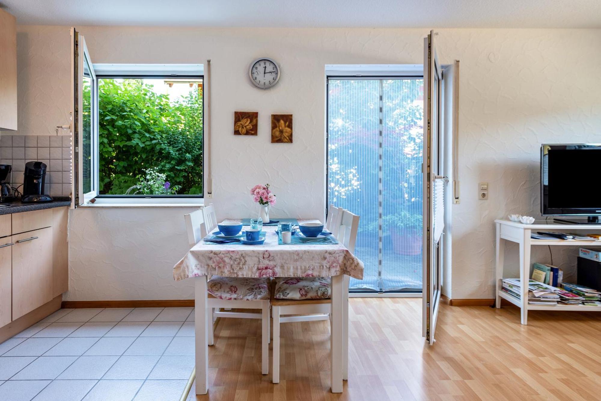 Fewo Im Lenzengarten Apartment Sulzburg Bagian luar foto